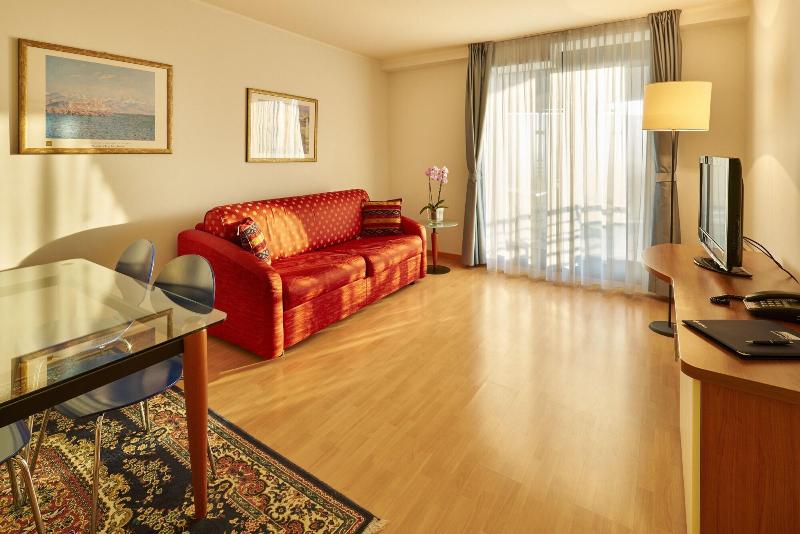 Hotel Fonzari image