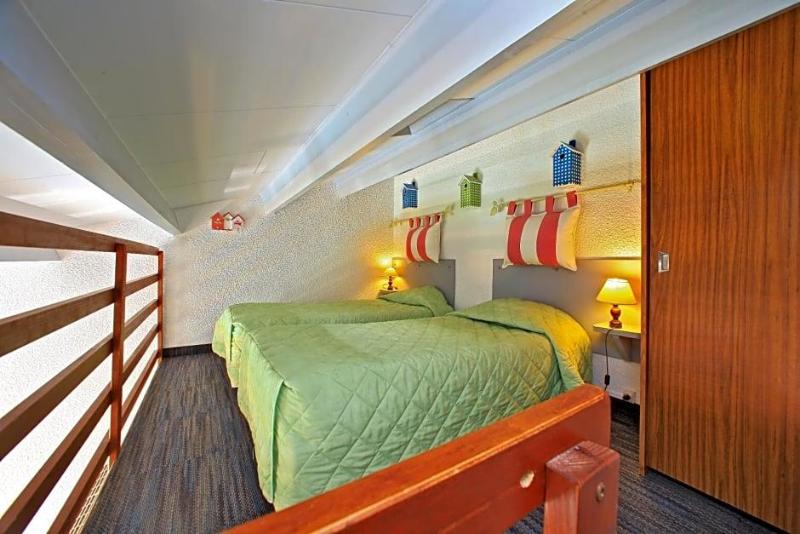 Logis Hotel De La Plage image