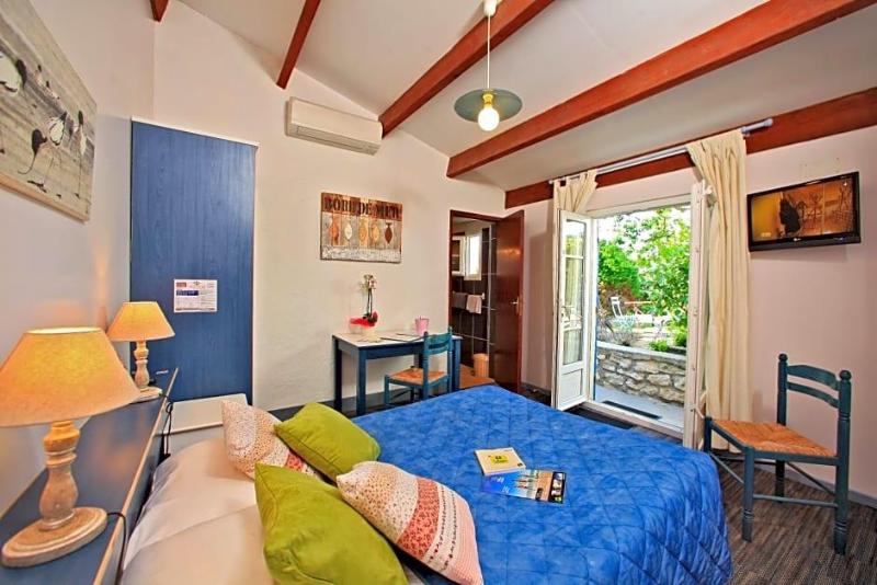 Logis Hotel De La Plage image