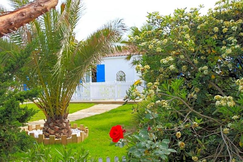 Logis Hotel De La Plage image