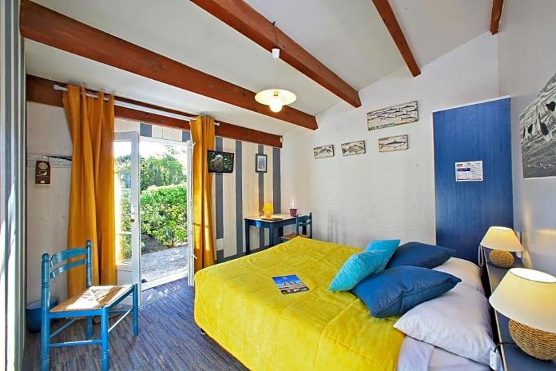 Logis Hotel De La Plage image