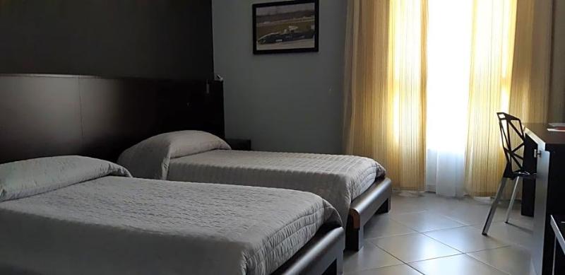 Hotel Saturday image