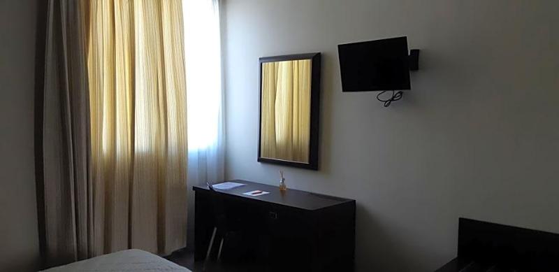 Hotel Saturday image