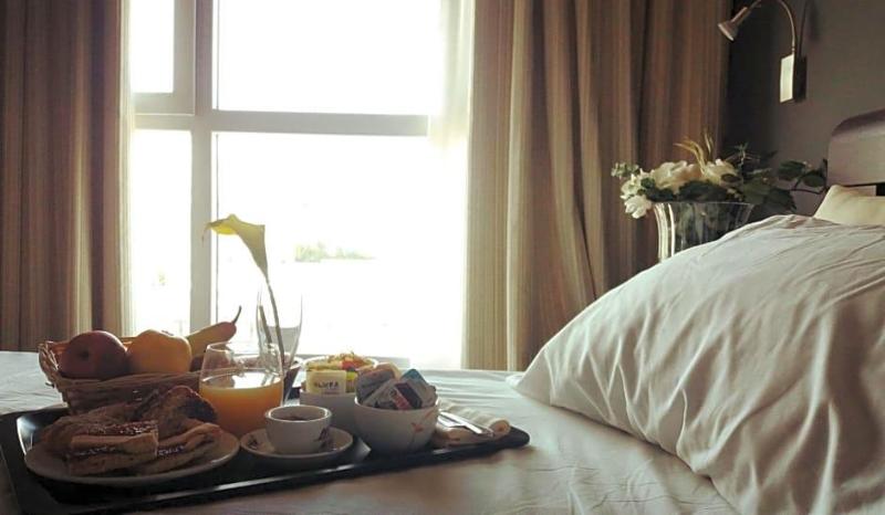 Hotel Saturday image