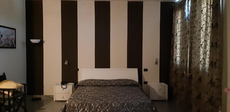 Hotel Saturday image