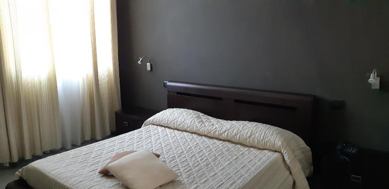 Hotel Saturday image