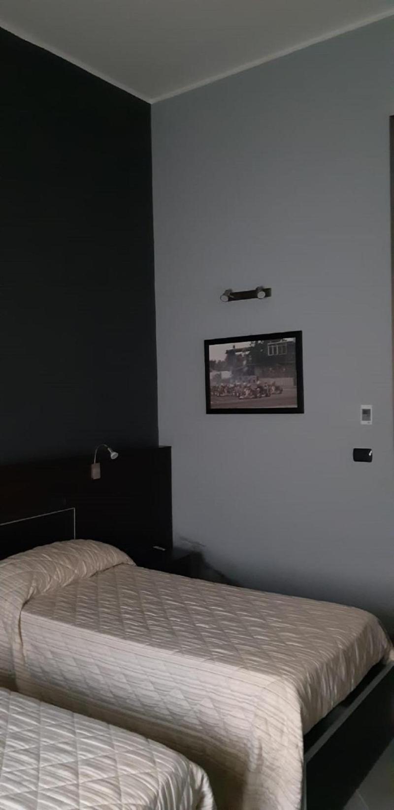 Hotel Saturday image