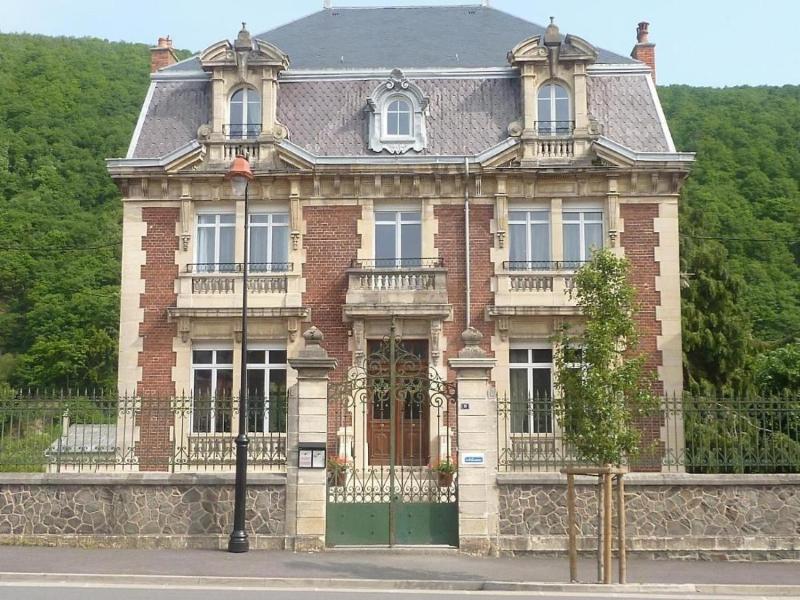 Le Clos Belle Rose image