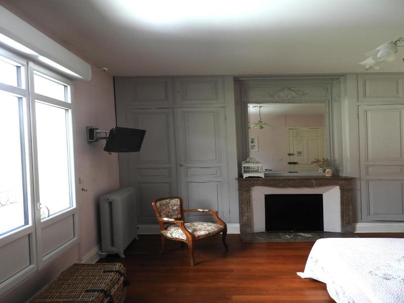 Le Clos Belle Rose image