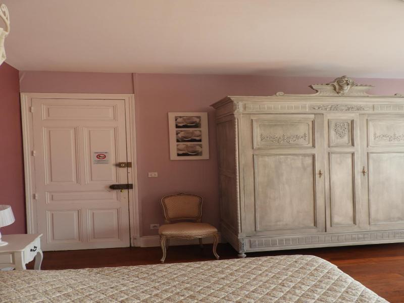 Le Clos Belle Rose image