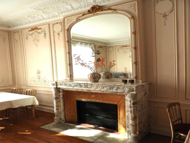 Le Clos Belle Rose image