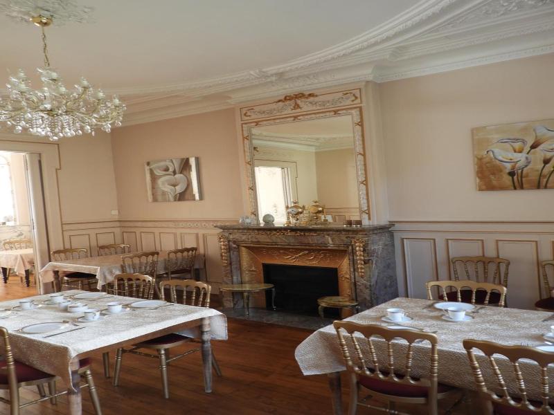 Le Clos Belle Rose image