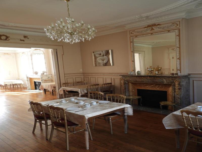 Le Clos Belle Rose image