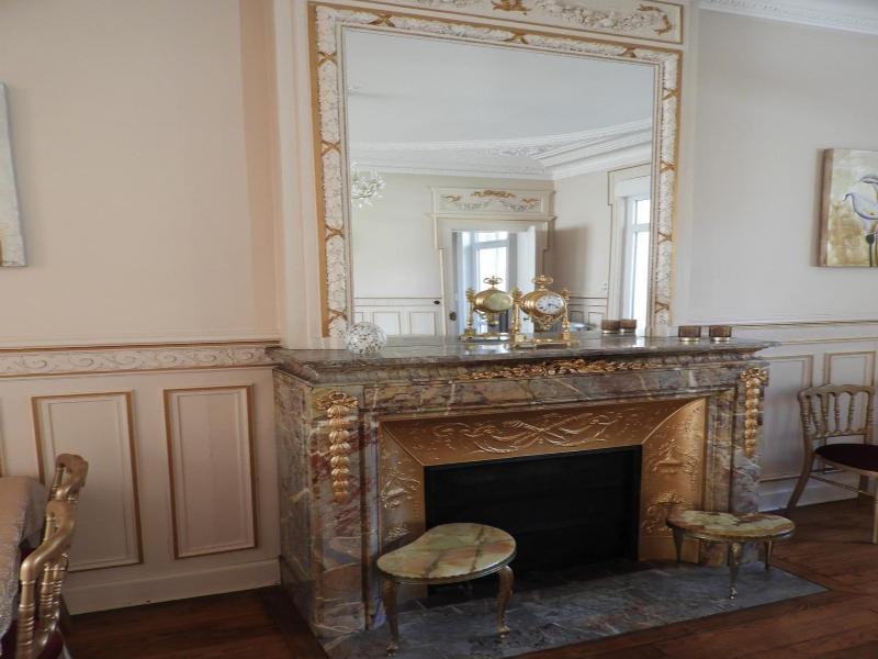 Le Clos Belle Rose image