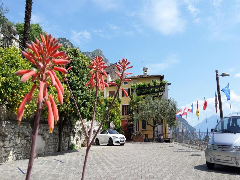 Albergo Palazzina image