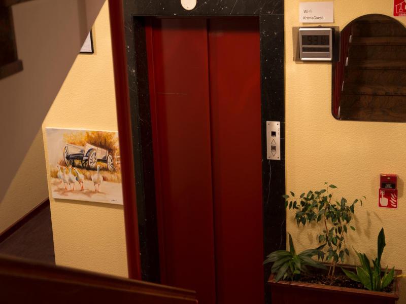 Hotel Krona Domzale image
