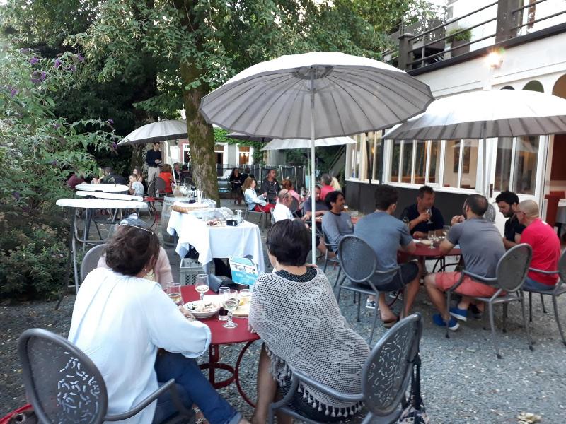 Au Pavillon Du Frene image