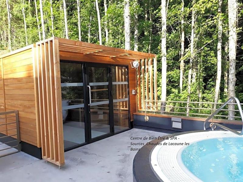 Au Pavillon Du Frene image