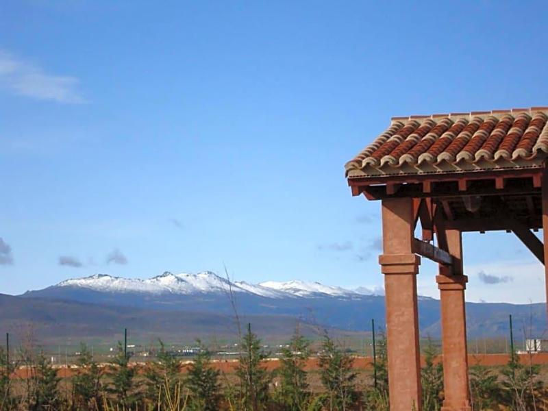 San Miguel Del Valle Ambles image