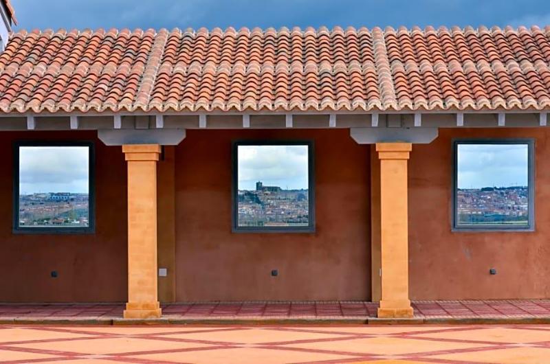 San Miguel Del Valle Ambles image