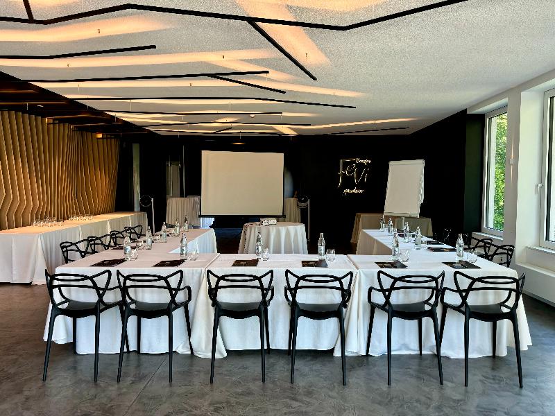 The Seven Hotel image