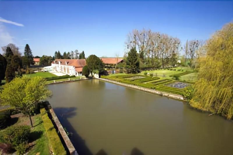 Chateau De Quesmy image