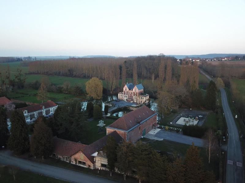 Chateau De Quesmy image