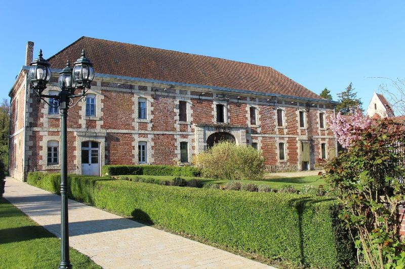 Chateau De Quesmy image