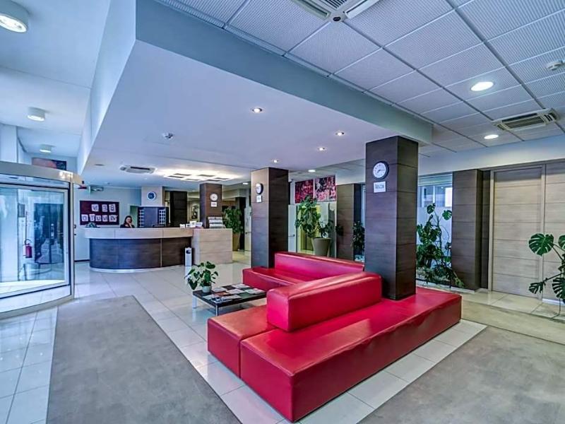 Hotel Capital image