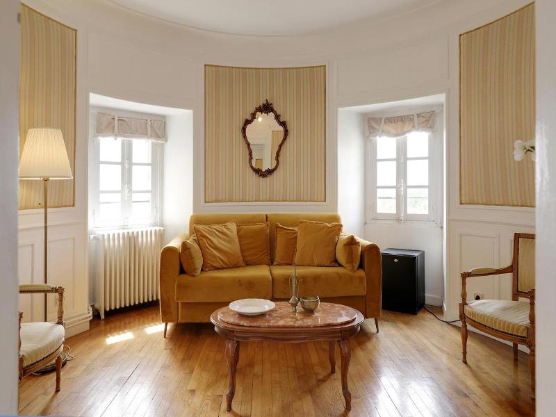 Hattonchatel Chateau image
