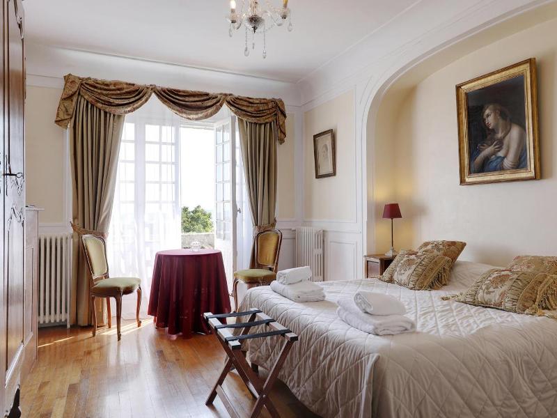 Hattonchatel Chateau image