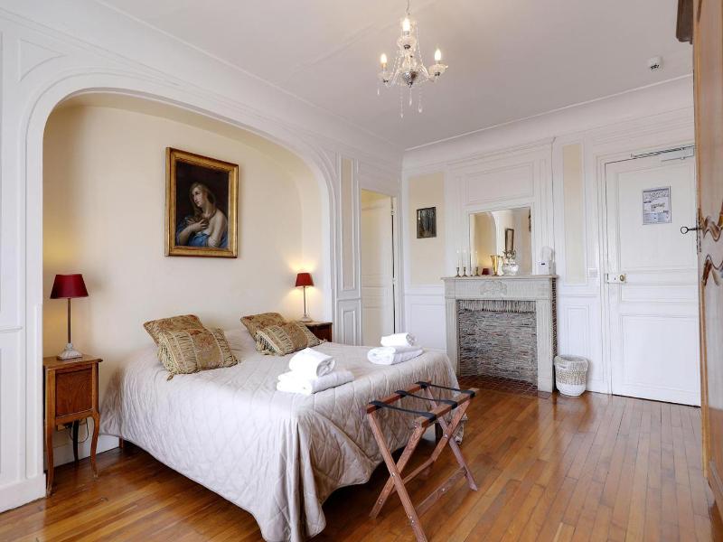 Hattonchatel Chateau image