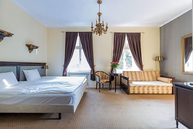 Hotel Fryderyk image