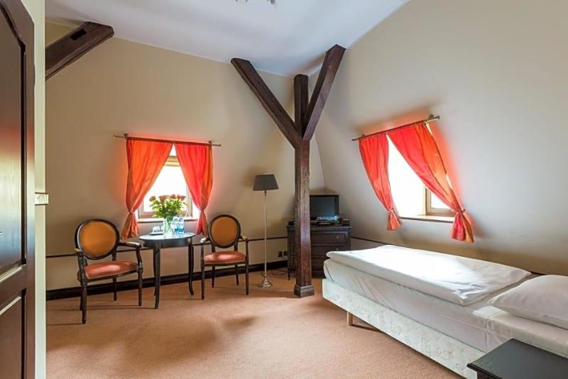 Hotel Fryderyk image