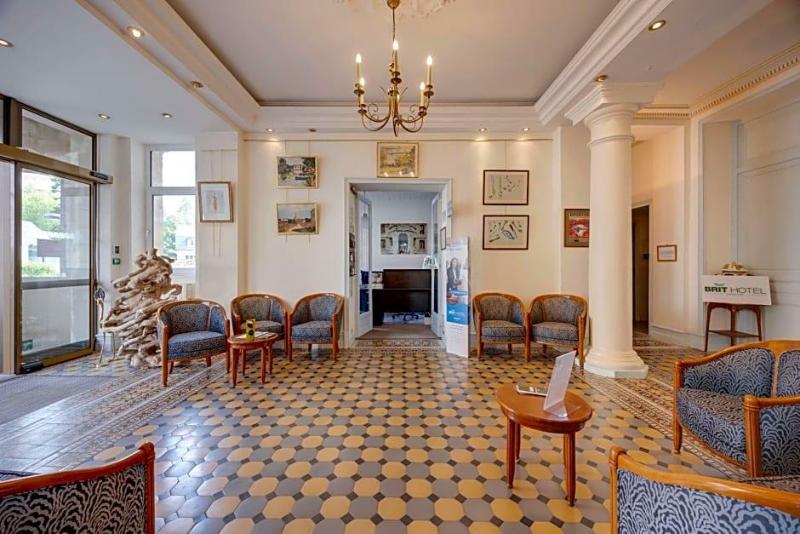 Nouvel Hotel image