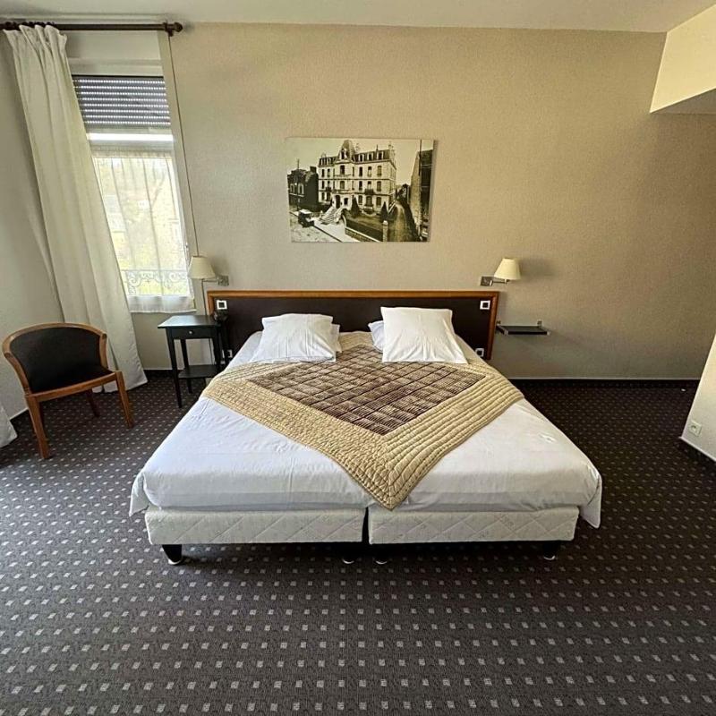 Nouvel Hotel image