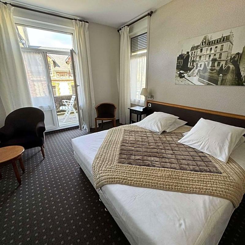 Nouvel Hotel image