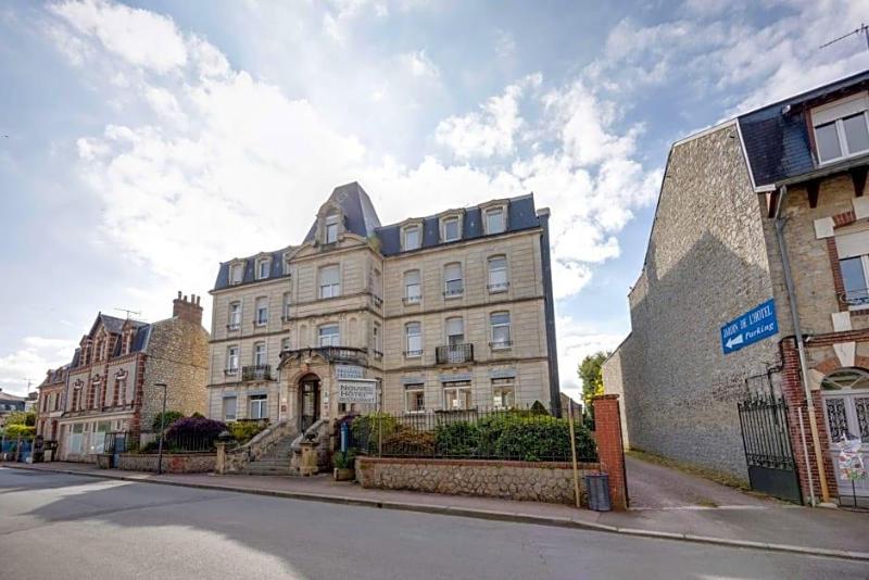 Nouvel Hotel image