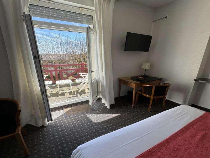 Nouvel Hotel image