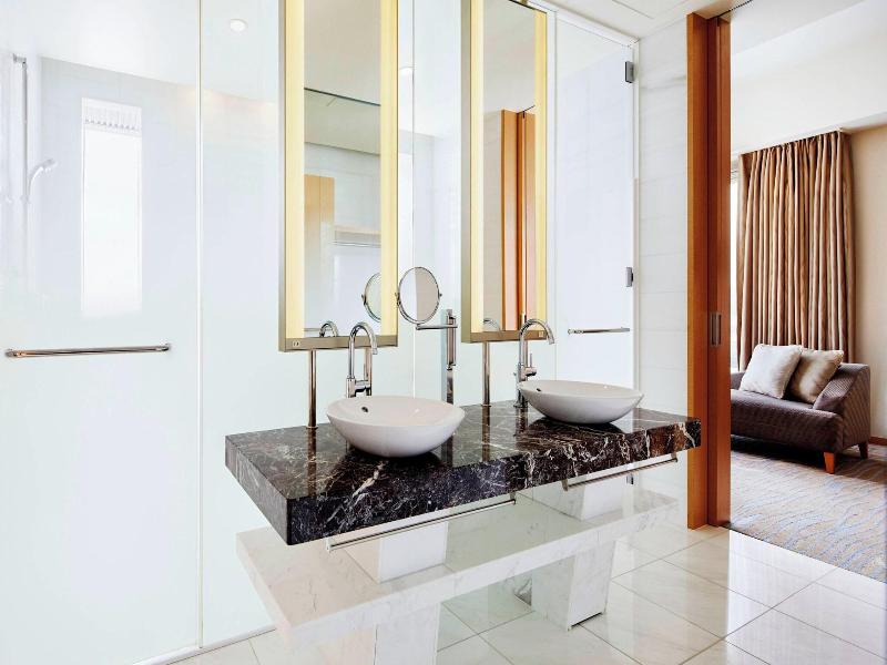 Sheraton Grand Hiroshima Hotel image