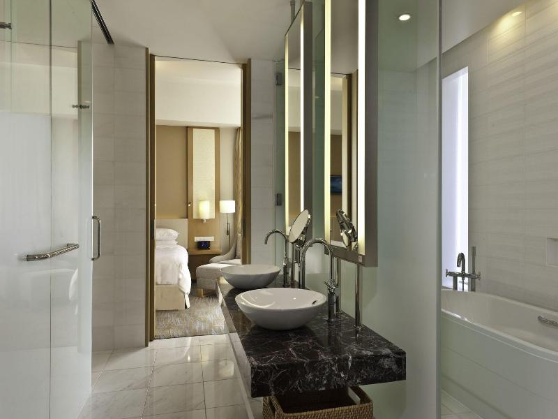 Sheraton Grand Hiroshima Hotel image