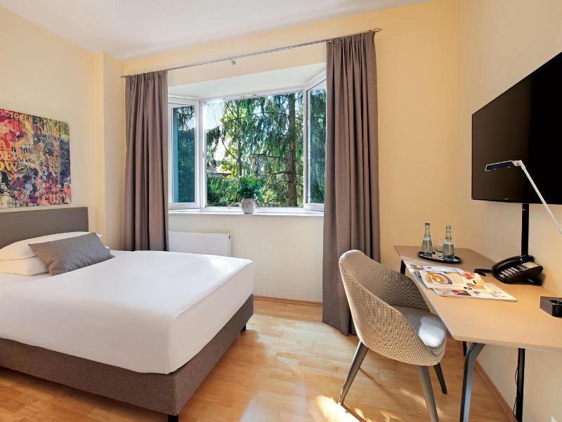 Hotel Villa Medici image