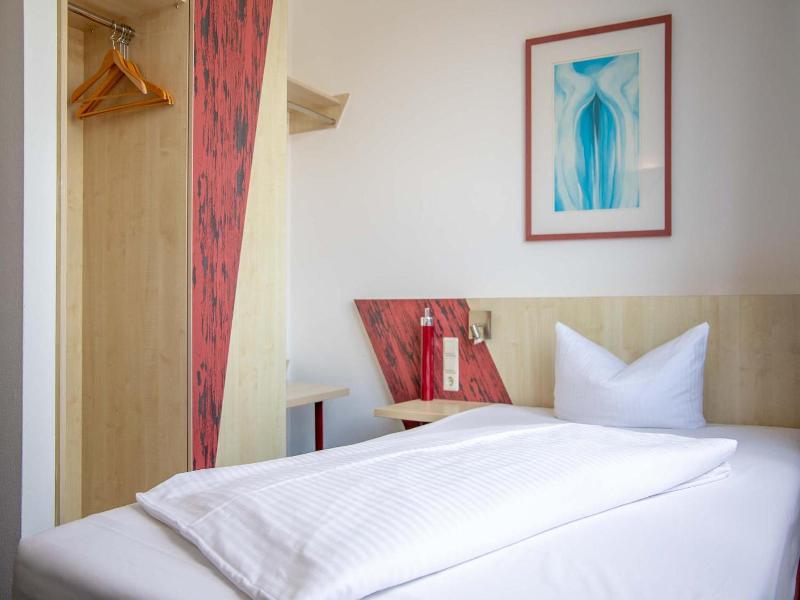Hotel Le Village image