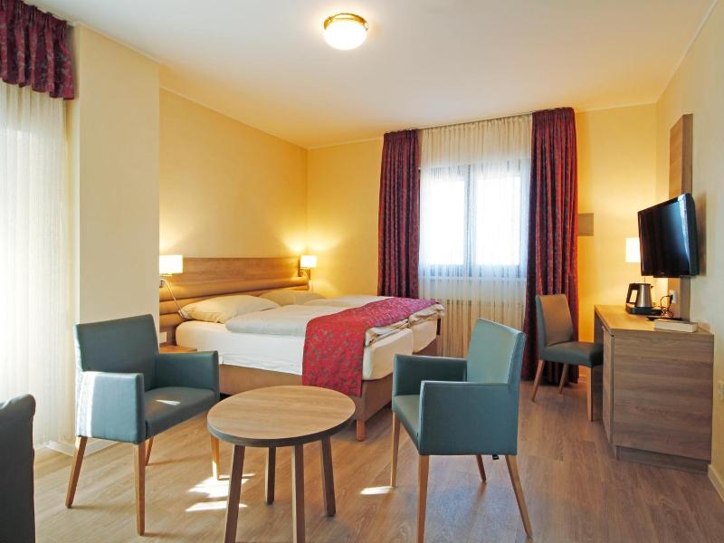 Hotel St Fiacre — general view