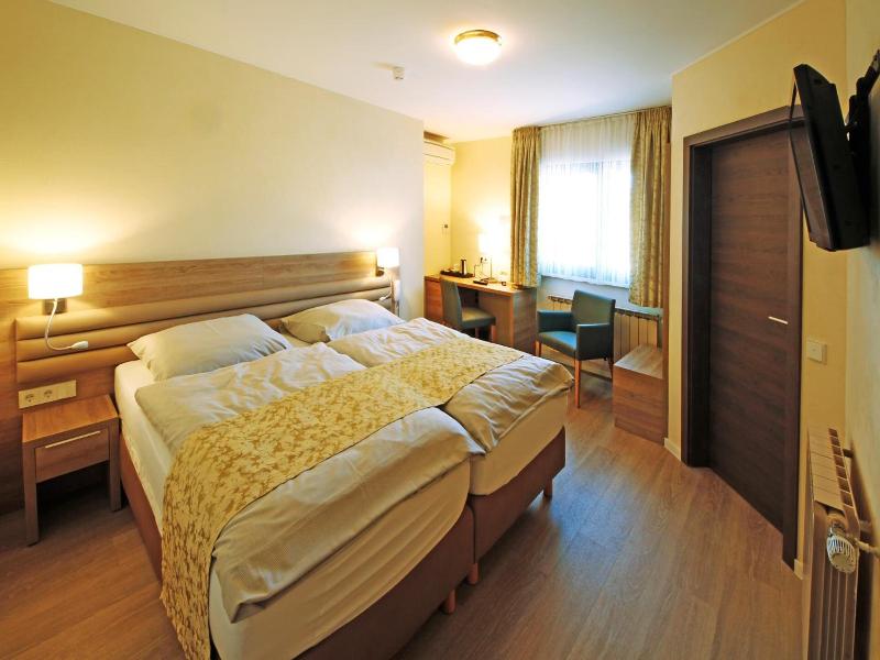 Hotel St Fiacre image
