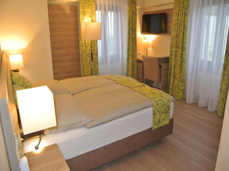 Hotel St Fiacre image
