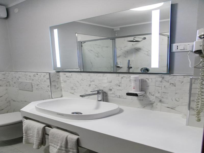 Hotel Europeo image