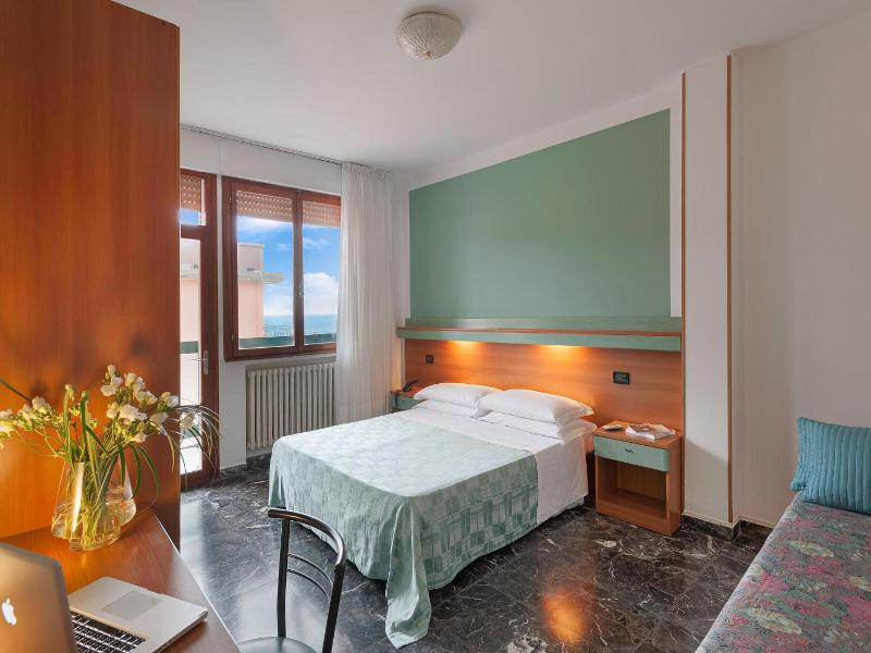 Hotel Europeo image