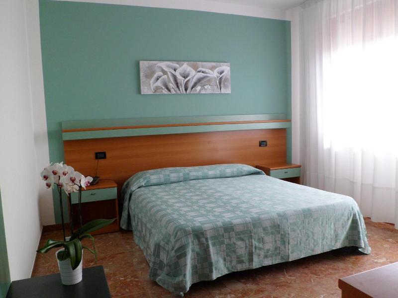 Hotel Europeo image