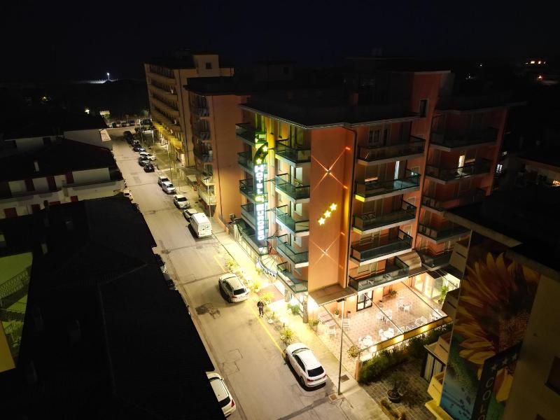 Hotel Europeo image